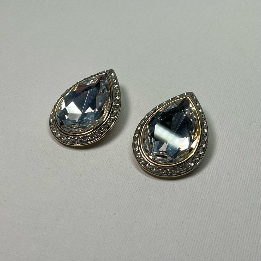 Vintage Les Bernard Signed Gold Tone Clear Rhinestone/Crystal Clip On Earrings